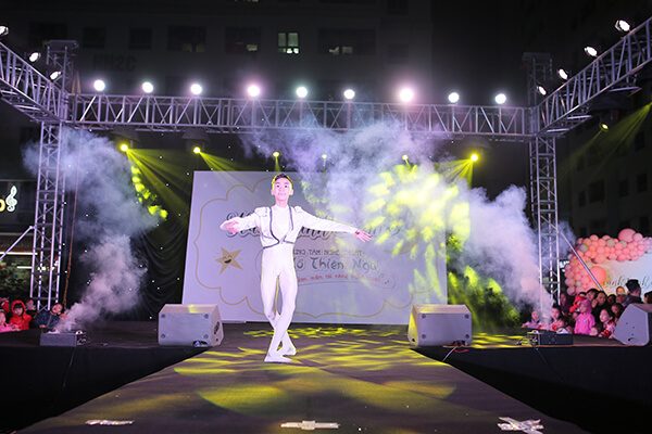 Trung tâm nghệ thuật Hồ Thiên Nga